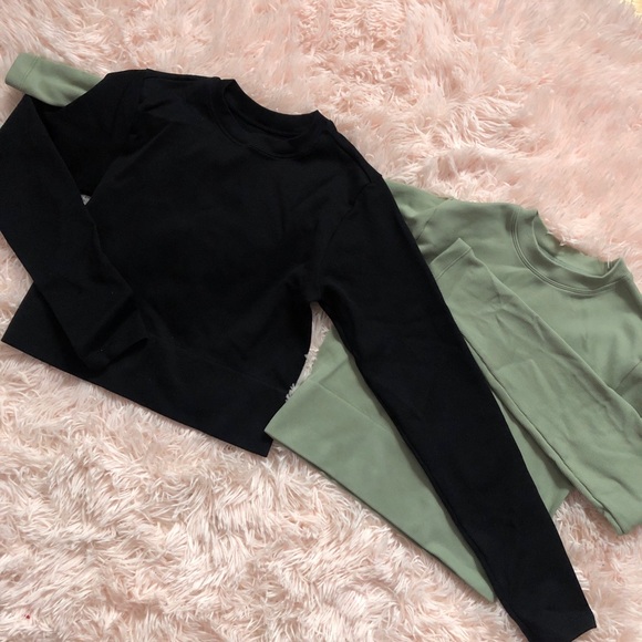 *SOLD* TWO Dynamite Seamless Long-Sleeve Tops - Picture 2 of 2